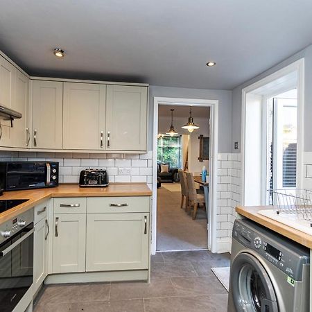 Modern 3 Bed, Heart Of Ashley Cross, 5 Mins To Sandbanks Poole Exterior photo