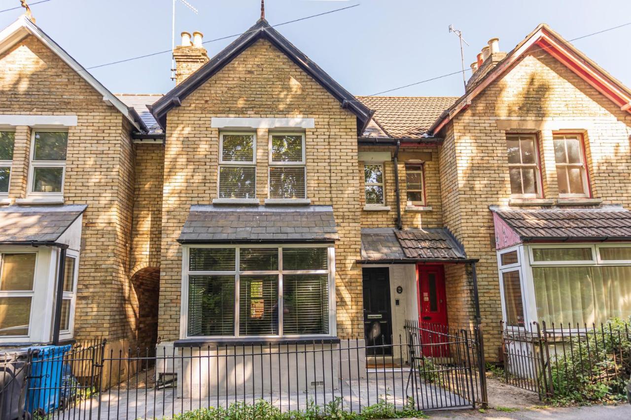 Modern 3 Bed, Heart Of Ashley Cross, 5 Mins To Sandbanks Poole Exterior photo